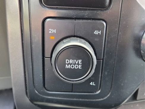 Used 2025 Ford F150 XLT w/ Equipment Group 301A Standard AWD/4WD image 27