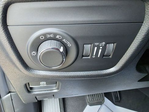 New 2025 Jeep Grand Cherokee L Altitude image 26