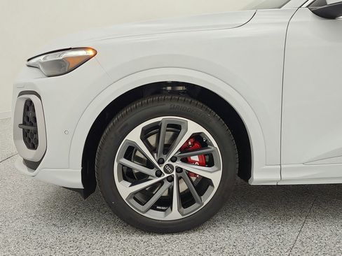 New 2026 Audi SQ5 Premium Plus AWD/4WD image 13