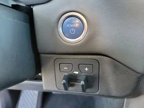 Used 2023 Toyota Tundra Platinum image 30