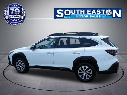 Used 2023 Subaru Outback Premium AWD/4WD image 8
