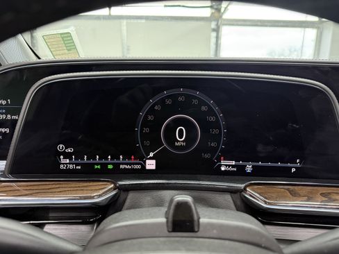 Used 2021 Cadillac Escalade Sport Platinum image 18