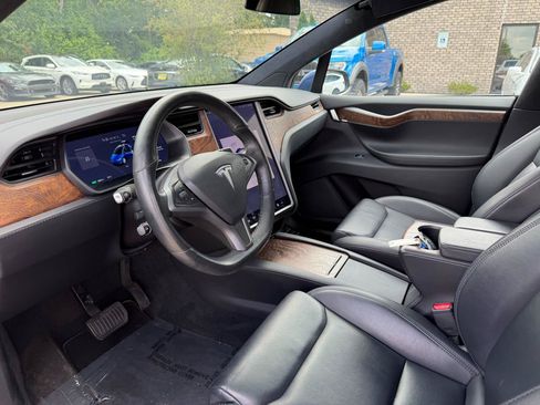 Used 2020 Tesla Model X Long Range AWD/4WD image 11
