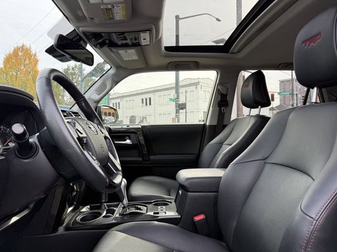 Used 2023 Toyota 4Runner TRD Off-Road Premium image 25