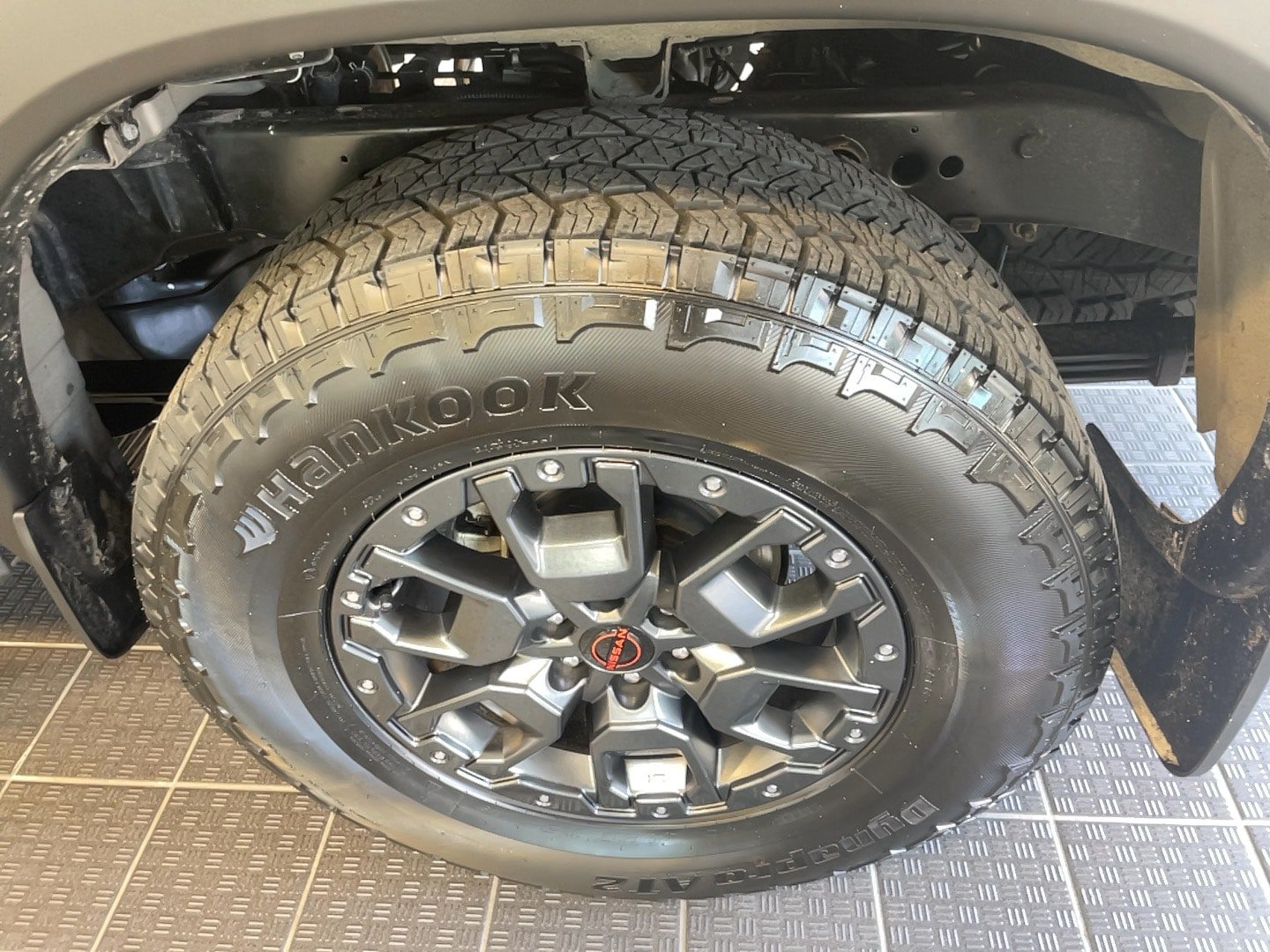 Used 2024 Nissan Frontier PRO-4X w/ Pro Premium Package AWD/4WD image 5
