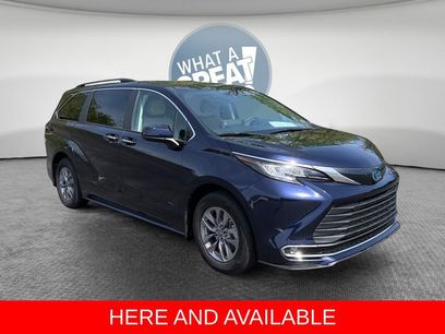 Used 2023 Toyota Sienna XLE w/ XLE Plus Package