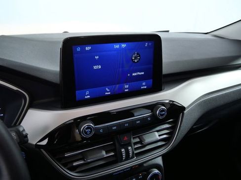 Certified 2022 Ford Escape SE w/ Cold Weather Package AWD/4WD image 19