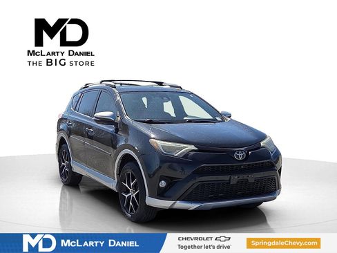Used 2016 Toyota RAV4 SE w/ Advanced Technology Package image 1