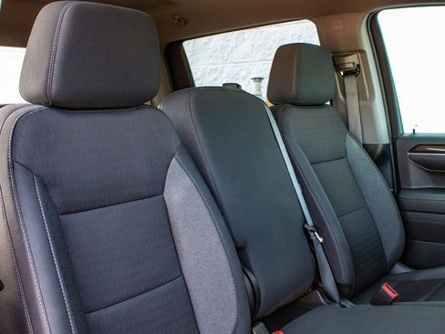 Used 2024 Chevrolet Silverado 1500 LT AWD/4WD image 37