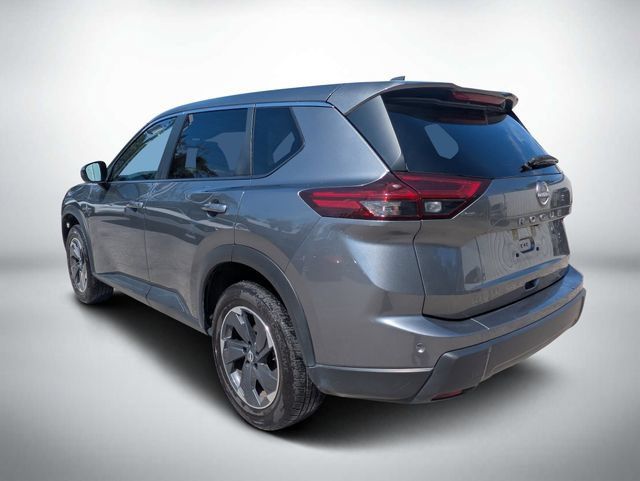 Used 2025 Nissan Rogue SV FWD image 6