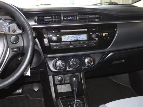 Used 2014 Toyota Corolla L FWD image 13