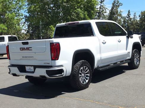 Used 2019 GMC Sierra 1500 AT4 w/ AT4 Premium Package AWD/4WD image 8