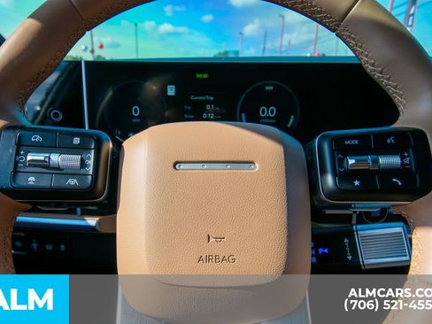 Used 2024 Hyundai Santa Fe Limited image 23