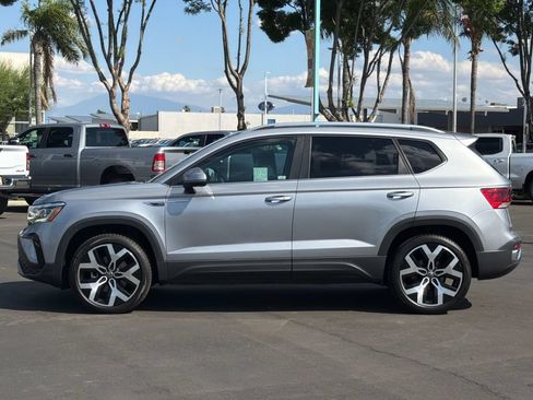 Used 2022 Volkswagen Taos SEL AWD/4WD image 6