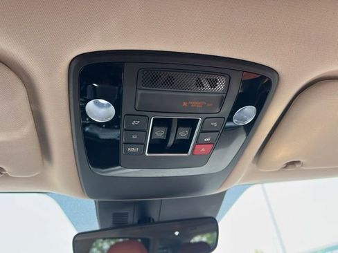 Used 2024 Kia Carnival SX Prestige FWD image 26