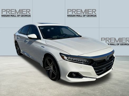 Used 2022 Honda Accord Touring image 3