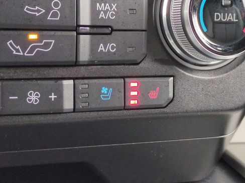 Used 2020 Ford F150 Lariat w/ Equipment Group 502A Luxury image 39