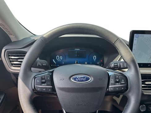 Used 2023 Ford Escape Active w/ Tech Pack #2 AWD/4WD image 17