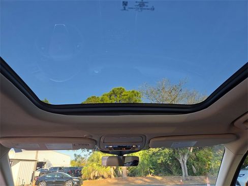 Used 2023 Lincoln Aviator Reserve w/ Equipment Group 201A image 14