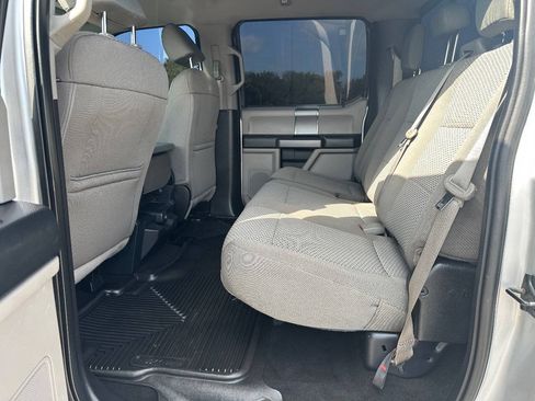 Used 2019 Ford F250 XLT w/ XLT Premium Package AWD/4WD image 34