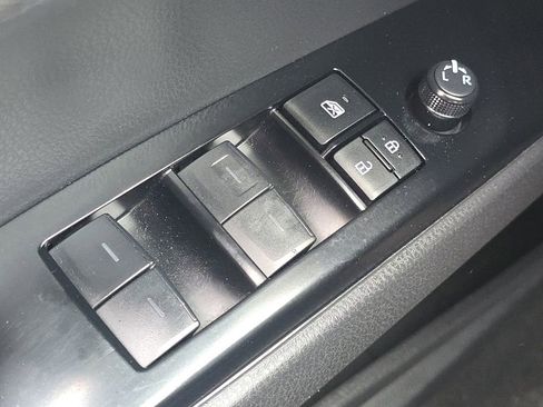 Used 2025 Toyota Camry LE FWD image 25