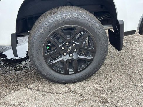 New 2026 Chevrolet Silverado 1500 LT Trail Boss w/ LT Trail Boss Premium Package AWD/4WD image 4