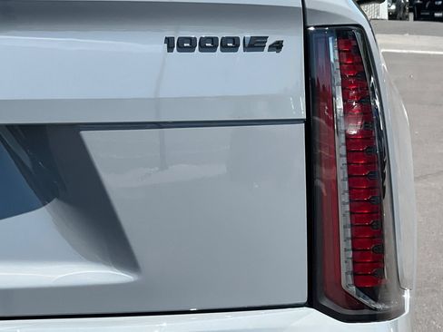 Used 2026 Cadillac Escalade IQL Sport 1 w/ LPO, ONYX Package AWD/4WD image 46