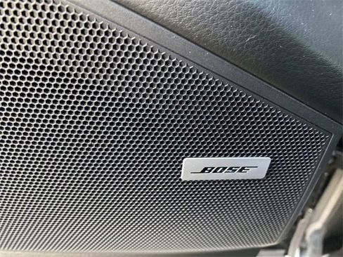 Used 2022 Porsche Cayenne Platinum Edition image 23