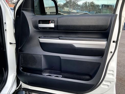 Used 2016 Toyota Tundra SR5 image 22