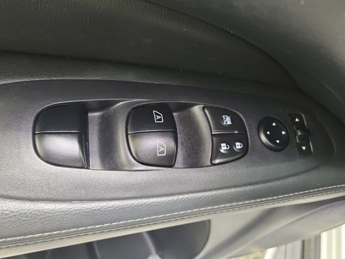 Used 2019 Nissan Pathfinder Platinum FWD image 20