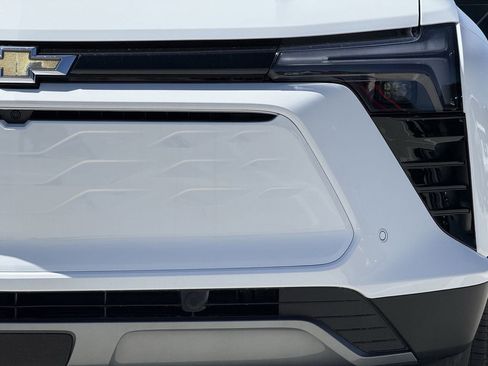 New 2026 Chevrolet Blazer EV LT w/ Super Cruise Package FWD image 8