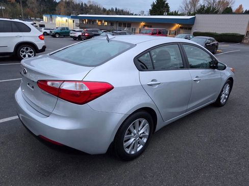 Used 2016 Kia Forte LX w/ LX Popular Plus Package image 7