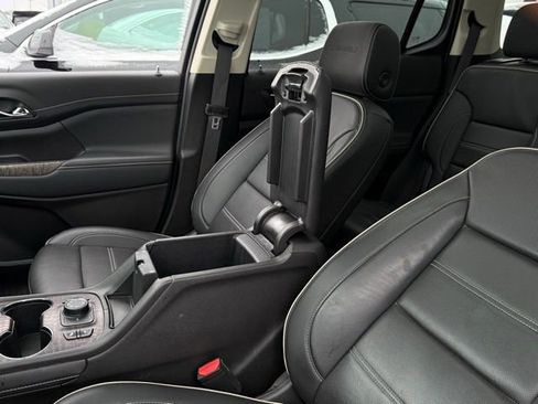 Used 2023 GMC Acadia Denali image 32