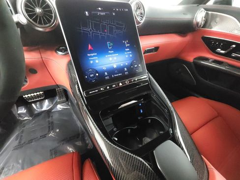 Used 2023 Mercedes-Benz SL 63 AMG 4MATIC w/ Driver Assistance Package image 16