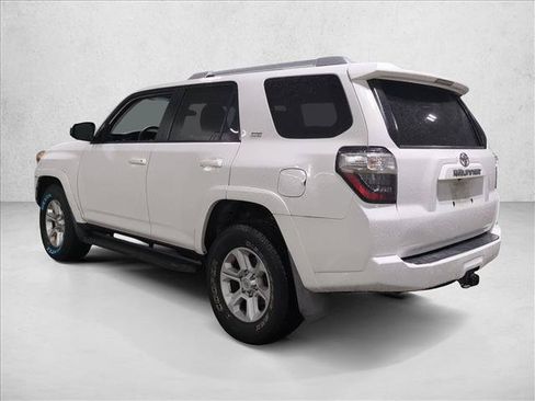 Used 2016 Toyota 4Runner SR5 RWD image 7
