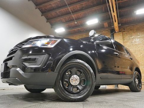Used 2019 Ford Explorer 4WD Police Interceptor image 3
