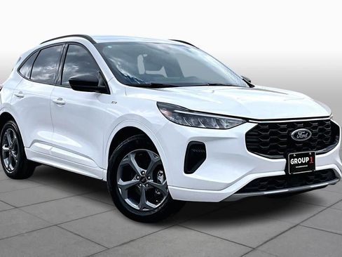 Used 2023 Ford Escape ST-Line w/ Tech Pack #1 image 3