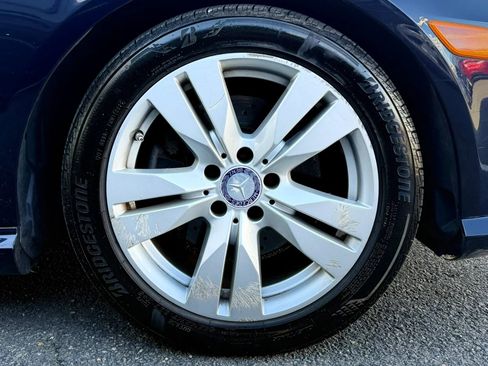 Used 2011 Mercedes-Benz E 350 4MATIC Wagon image 55