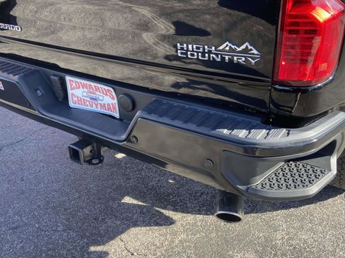 Used 2022 Chevrolet Silverado 2500 High Country image 34