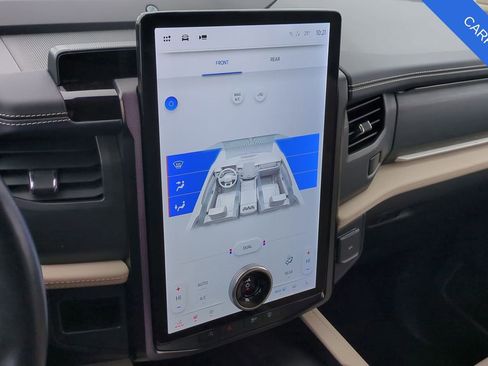 Used 2023 Ford Expedition Platinum image 33