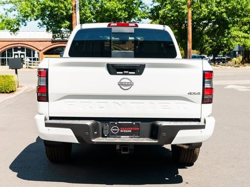 New 2025 Nissan Frontier SV w/ SV Convenience Package image 5