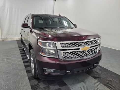 Used 2017 Chevrolet Tahoe LT w/ LT Signature Package AWD/4WD image 13