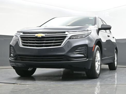 Certified 2022 Chevrolet Equinox LS w/ LS Convenience Package AWD/4WD image 38