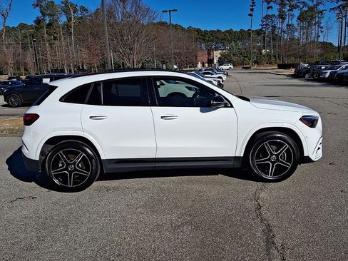 Used 2024 Mercedes-Benz GLA 250 4MATIC image 7