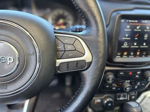 Used 2023 Jeep Renegade Altitude w/ Sun/Sound Group image 27