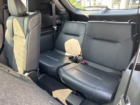 Used 2024 Mitsubishi Outlander SE AWD/4WD image 17