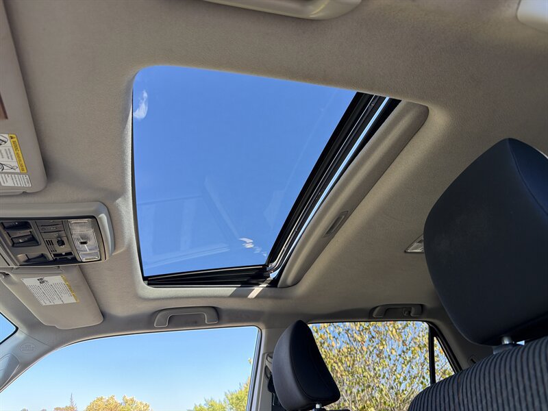 Used 2012 Toyota 4Runner SR5 w/ Convenience Pkg AWD/4WD image 25