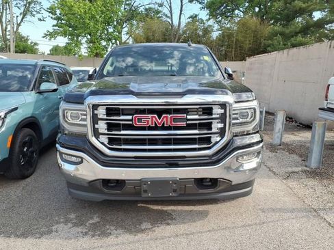 Used 2018 GMC Sierra 1500 SLT AWD/4WD image 2