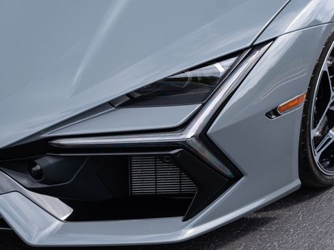 Used 2024 Lamborghini Revuelto AWD/4WD image 34