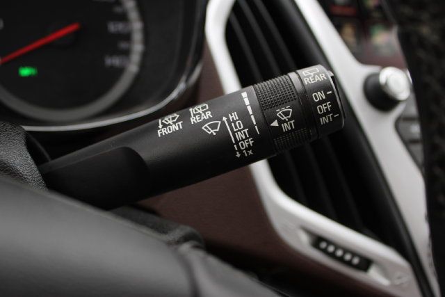 Used 2015 GMC Terrain SLT w/ Chrome Edition AWD/4WD image 11